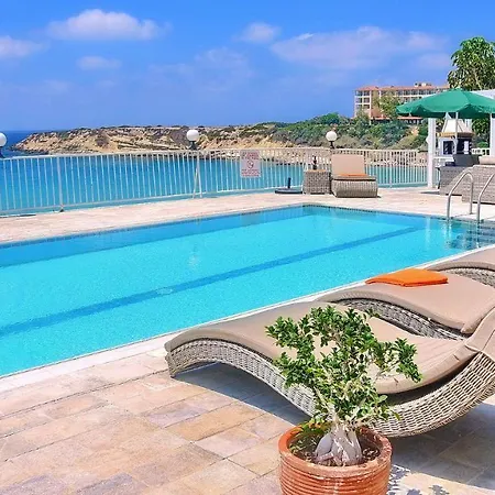 Katina Villa Coral Bay