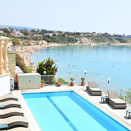 Villa Katina *